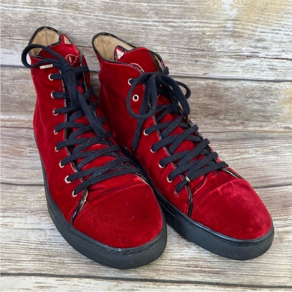 🐾✨ CHARLOTTE OLYMPIA “Purrfect” Red Velvet High-Top Sneakers – Size 8.5 ✨🐾 - Picture 5 of 10